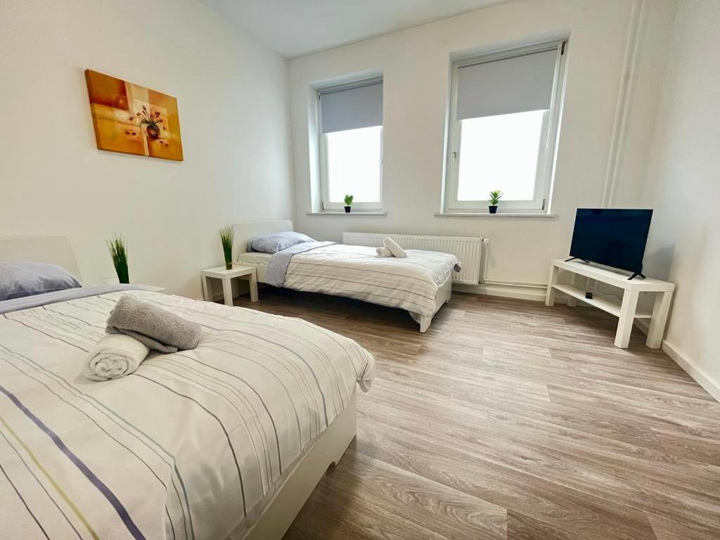 Studio-Apartments Fuer Monteure & Businessgaeste Zentral In 新明斯特 外观 照片
