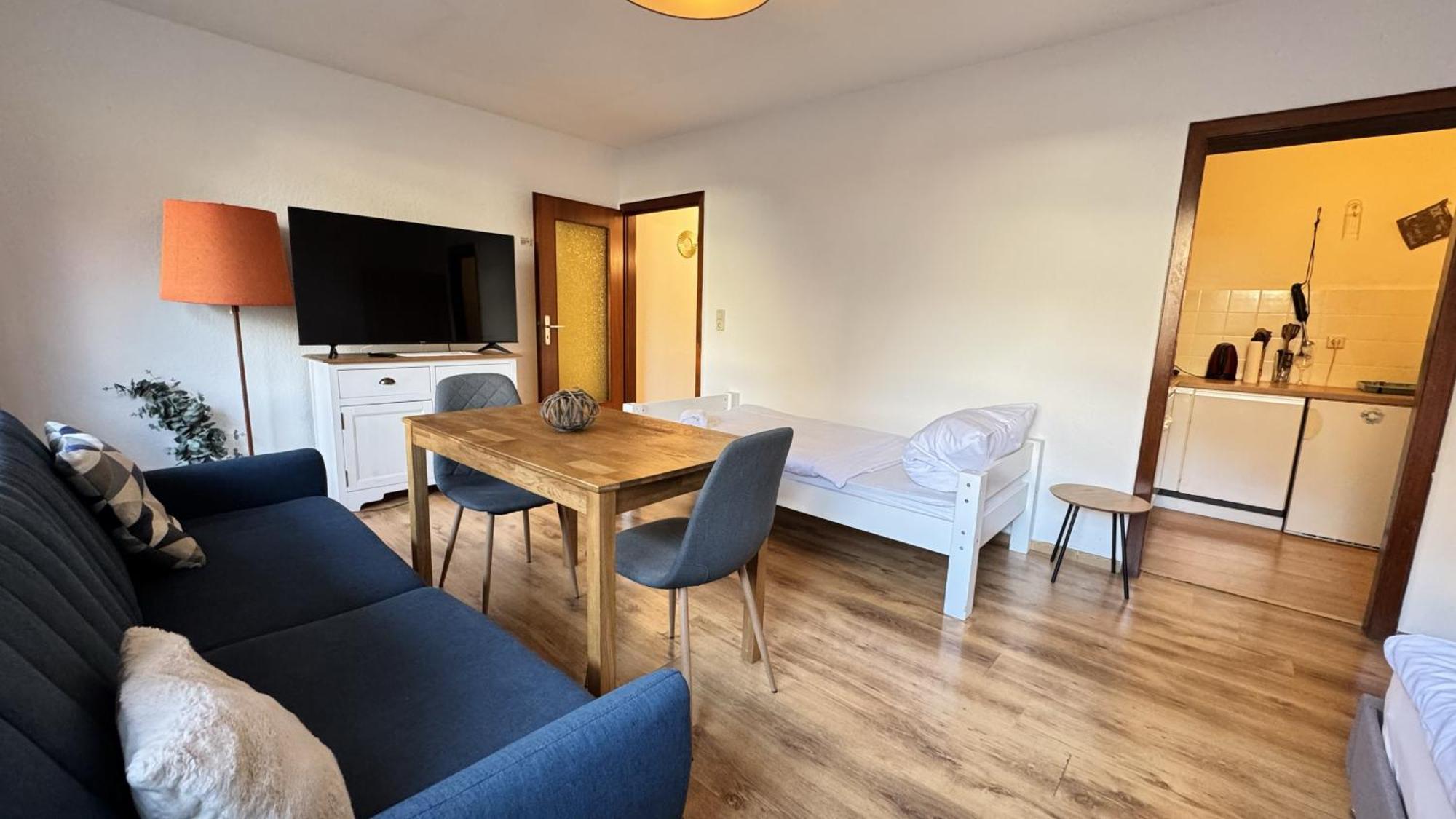 Studio-Apartments Fuer Monteure & Businessgaeste Zentral In 新明斯特 外观 照片