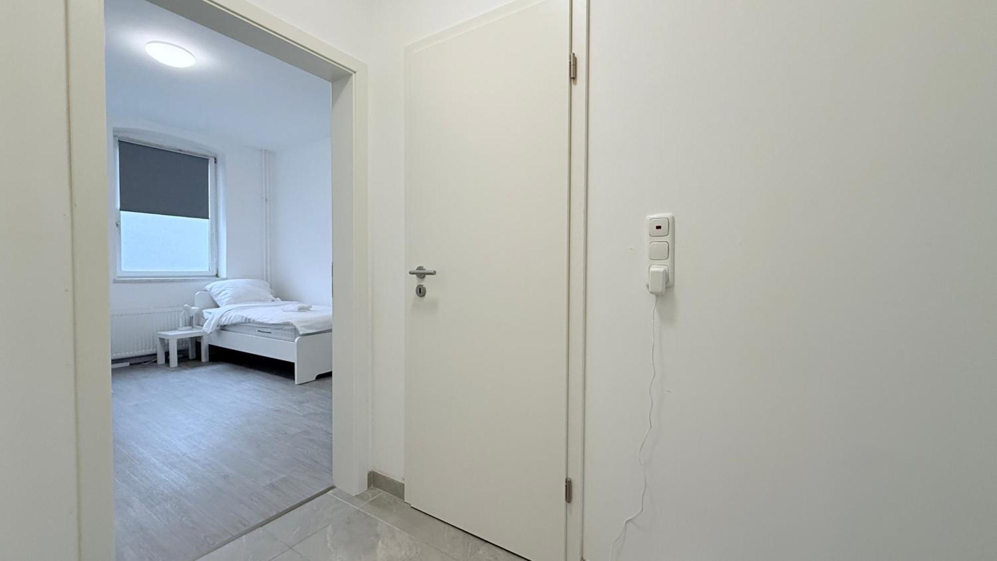 Studio-Apartments Fuer Monteure & Businessgaeste Zentral In 新明斯特 外观 照片