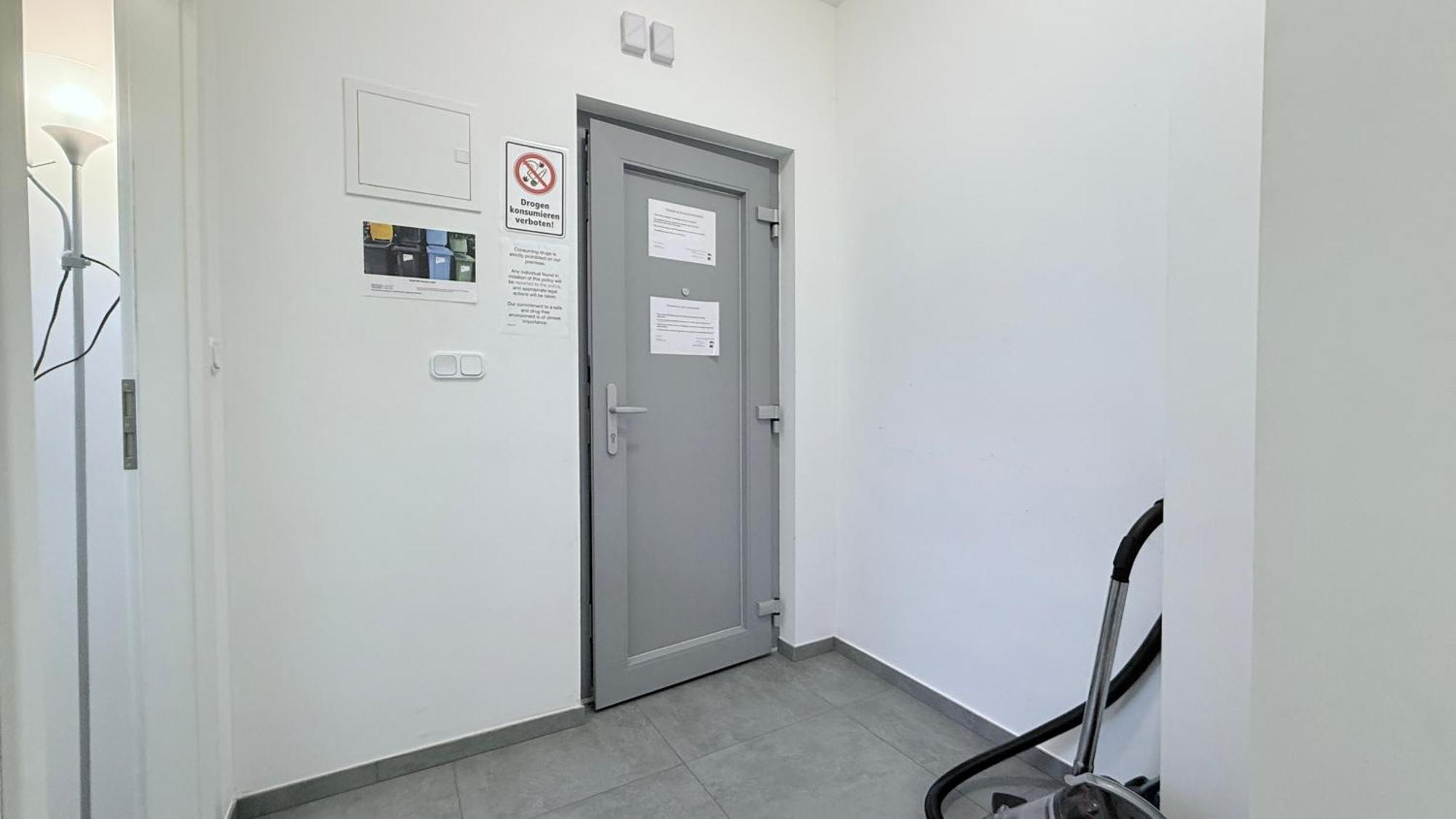 Studio-Apartments Fuer Monteure & Businessgaeste Zentral In 新明斯特 外观 照片